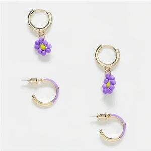 REVOLVE x Petit Moments 2 Piece Dainty Enamel Dipped Hoop Flower  Earrings NWT